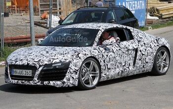 2013 Audi R8 Facelift Caught Testing – Spy Photos