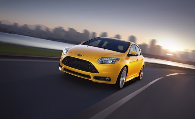 ford focus st performance academy offers free hot lap training