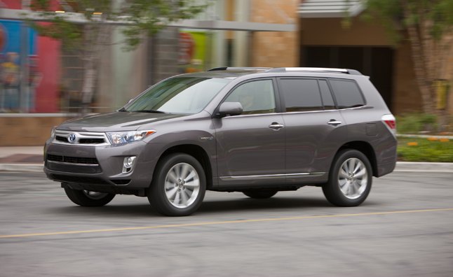 top 10 most fuel efficient awd cars and crossovers