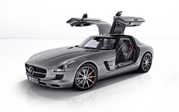 2013 Mercedes SLS AMG GT Revealed With 583-HP