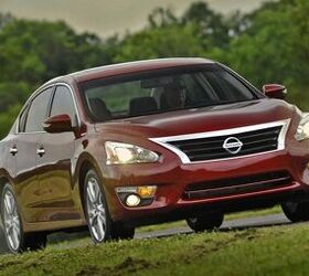 Nissan Easy-Fill Tire Alert Standard on All 2013 Models and Beyond