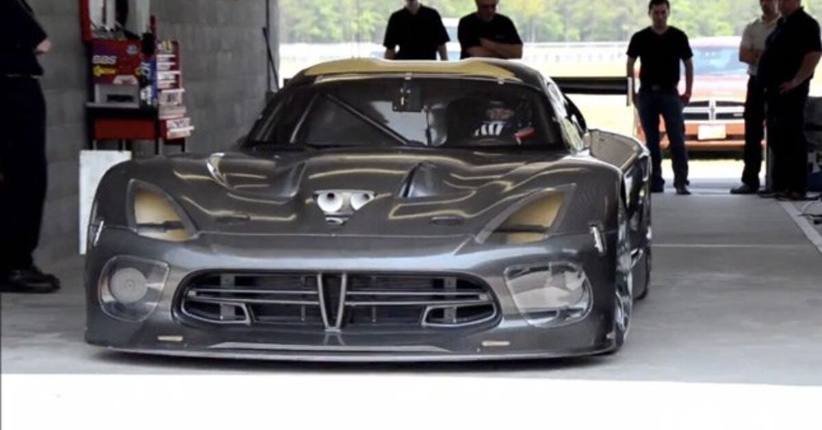 SRT Viper GTS-R Hits the Track – Video | AutoGuide.com