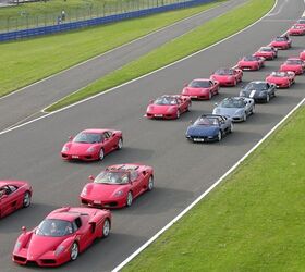Ferrari Parade is Largest in History: 600 Cars