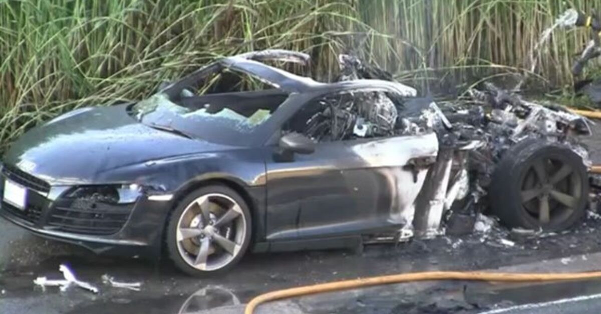 Aud R8 Fire Watch an Audi R8 Burn to a Smouldering Crisp During Rush Hour – Video ...