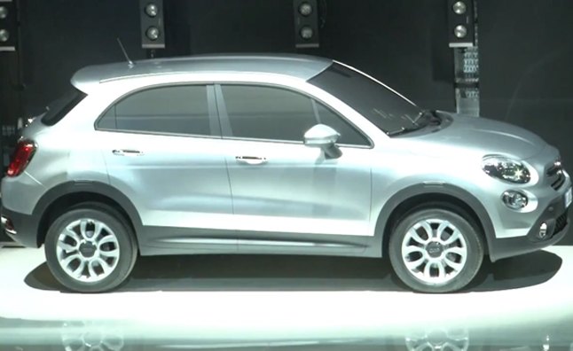 Fiat 500X Crossover Previewed at 500L Launch
