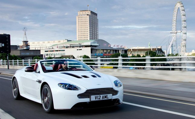 Aston Martin V12 Vantage Roadster Delivers Sunshine in a Hurry
