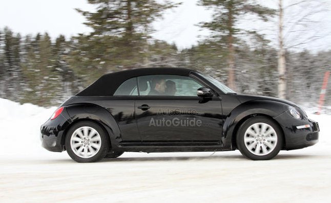 Volkswagen Beetle to Hit Dealers Late 2012
