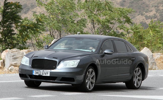Bentley Continental Flying Spur V8 Caught in Spy Photos
