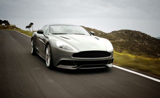 2014 Aston Martin Vanquish Exhaust Roars in Video