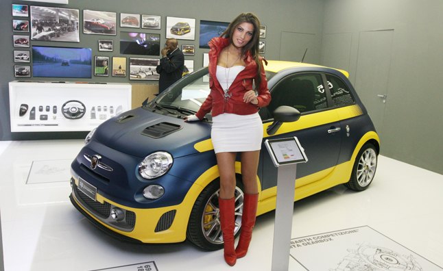 Abarth 695 Fuori Serie Shows Customization in the Extreme