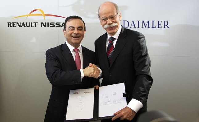 Renault-Nissan, Daimler Partner on New Fuel-Efficient Tech