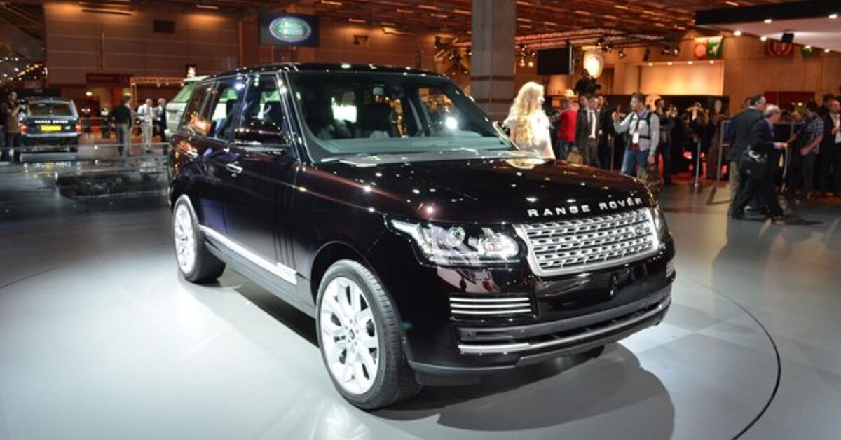 Range Rover Show 2013 Range Rover Video, First Look: 2012 Paris Motor Show | AutoGuide.com