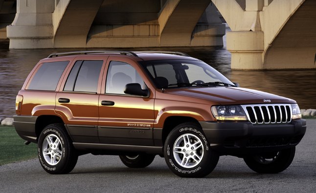 Jeep Grand Cherokee, Liberty Recalled for Airbag Issue