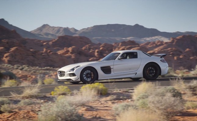 2014 Mercedes SLS AMG Black Series Rockets Through Desert