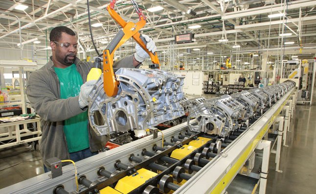 Chrysler Boosting RAM and Pentastar Output, Phasing Out 4.7L V8