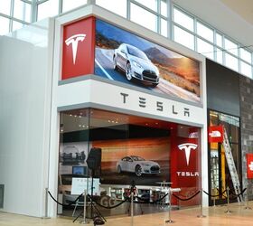 Tesla Flagship Store Opens in Canada