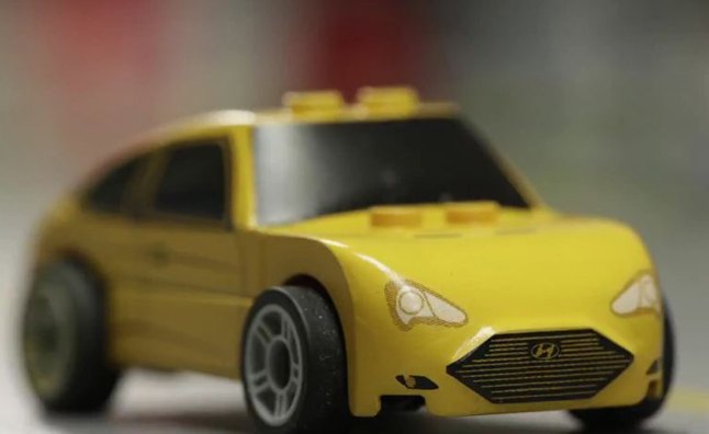 Hyundai Veloster Turbo Makes Lego Race Debut – Video