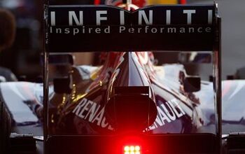 Infiniti, Red Bull Racing Extend Partnership