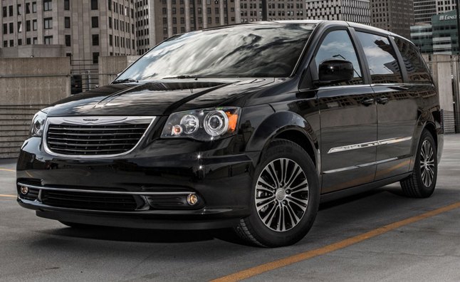 2013 Chrysler Town and Country S Shown Before LA Debut
