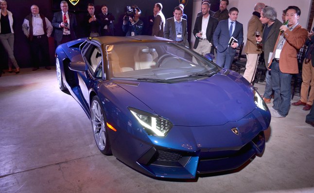 Lamborghini Aventador Roadster Sneaks Past LA Auto Show