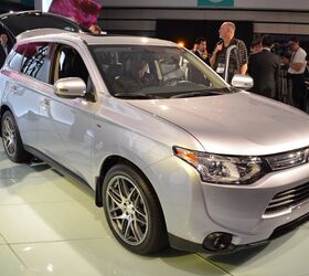2014 Mitsubishi Outlander Unveiled at LA Auto Show