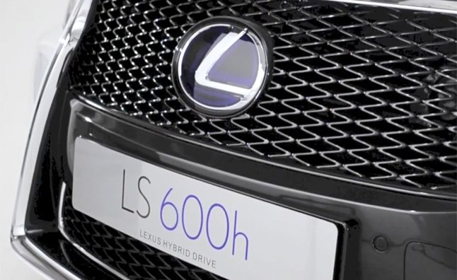 lexus ls600h shown in detail video