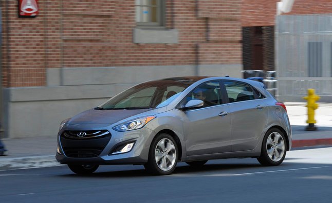 Hyundai Elantra Sets New Sales Record