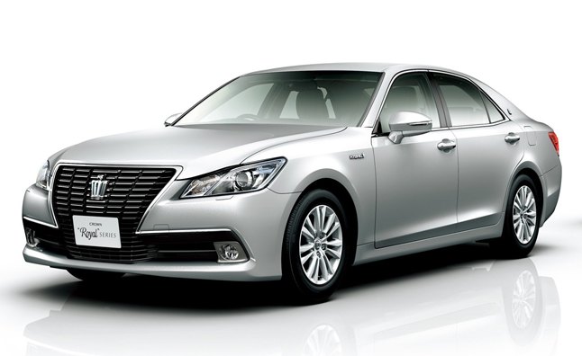 toyota crown redesigned for japanese market