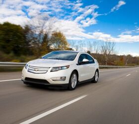 GM Aims to Boost 2013 Plug-In Hybrid Sales 20 Percent