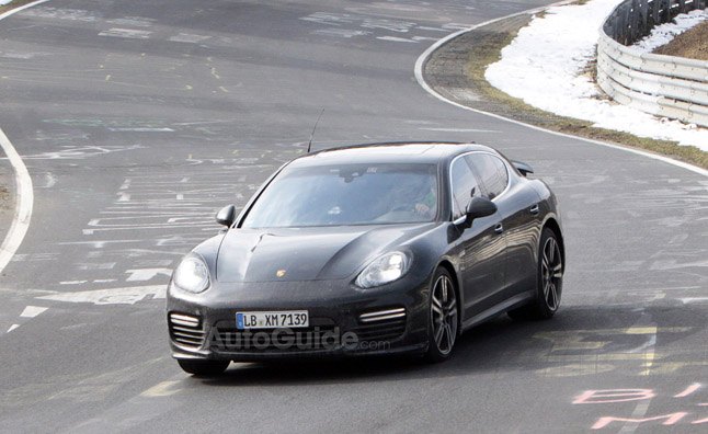 2014 Porsche Panamera Caught Undisguised in Spy Pics