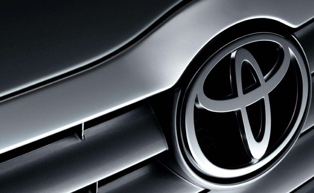 toyota tops bmw to become world s most valuable automotive brand