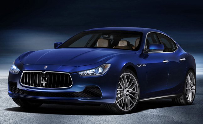 Maserati Ghibli Looks Gorgeous in Blu Emozione Finish
