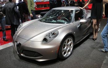 Alfa Romeo 4C Gets Built in Front of the Camera – Video