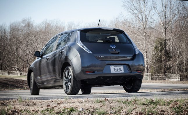 Nissan Leaf Quick Charge Stations Being Added to 100 U.S. Dealerships