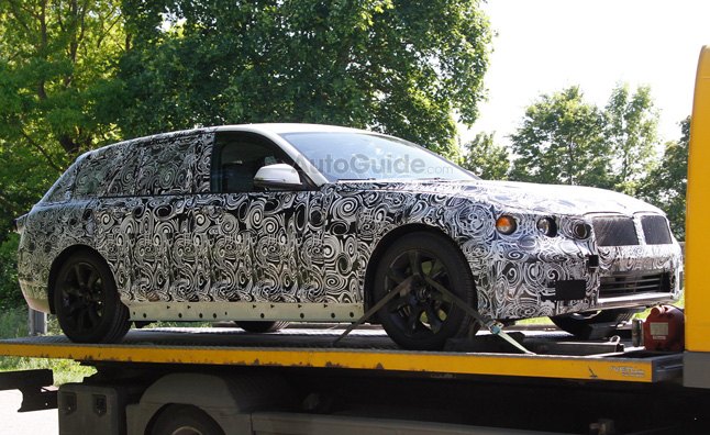 Next-Gen BMW 5 Series Wagon Spotted