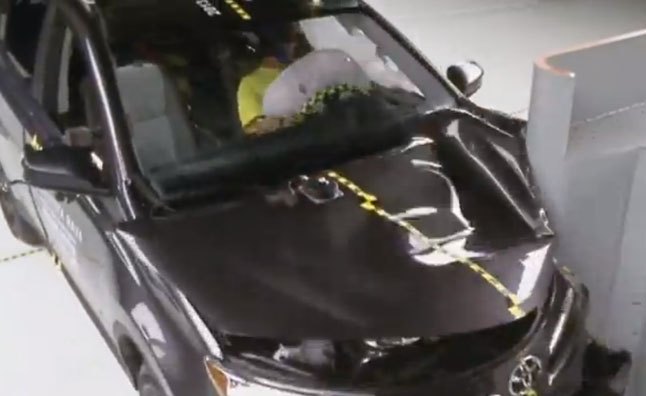 2013 Toyota RAV4 Flunks Small Overlap Crash Test