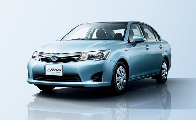 Toyota Corolla Hybrid Introduced in Japan