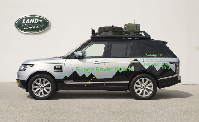 Range Rover Hybrid Makes Exploring Nature Greener