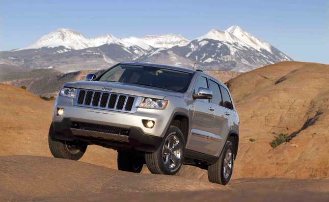 2012 Jeep Grand Cherokee Probed Over Headliner Fires