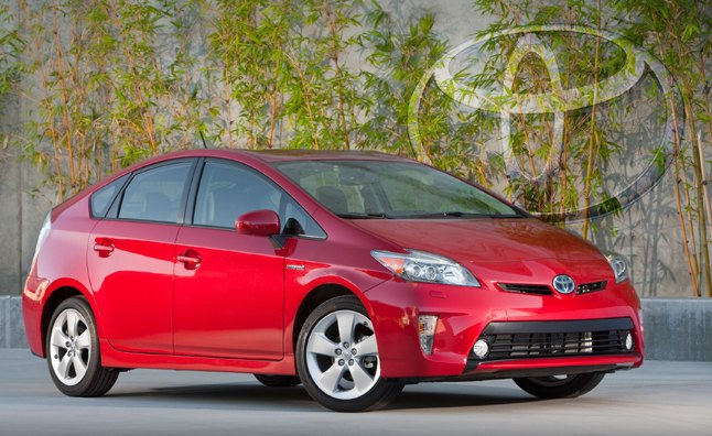 2015 Toyota Prius to Get 55 MPG, Wireless Charging