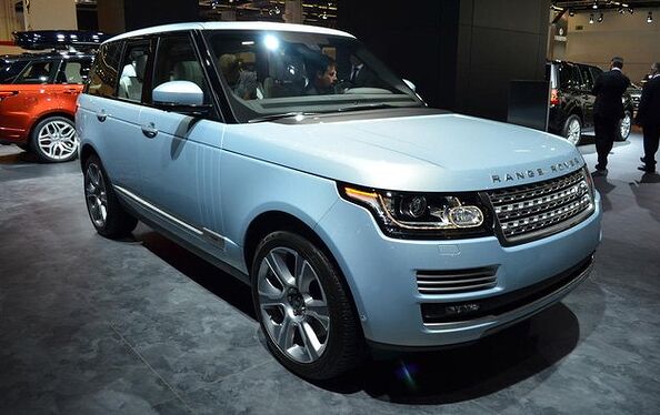 Range Rover Diesel Hybrid to Debut in Frankfurt | AutoGuide.com