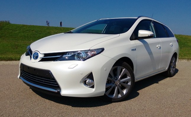 Five-Point Inspection: Toyota Auris Hybrid Touring Sports