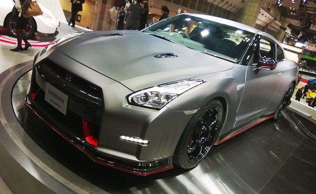 2015 Nissan GT-R, GT-R NISMO Revealed in Tokyo