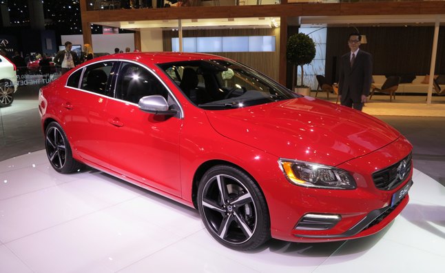 Volvo R-Design Models Are Swedish for Sporty | AutoGuide.com