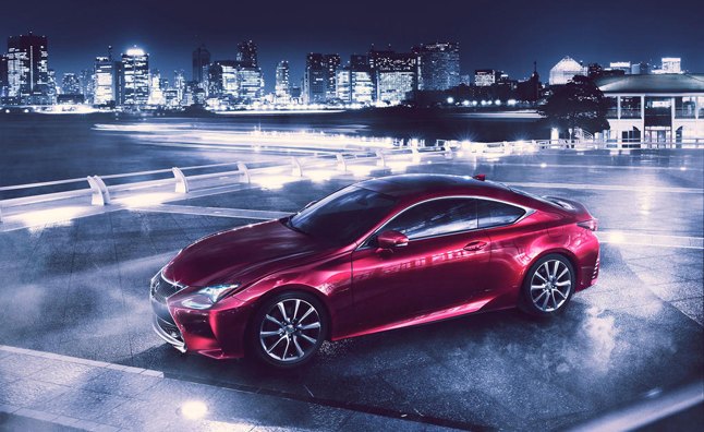 Lexus Predicts Global Sales Record for 2013