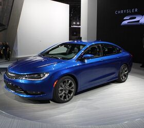 2015 Chrysler 200 Debuts With Trick All-Wheel Drive