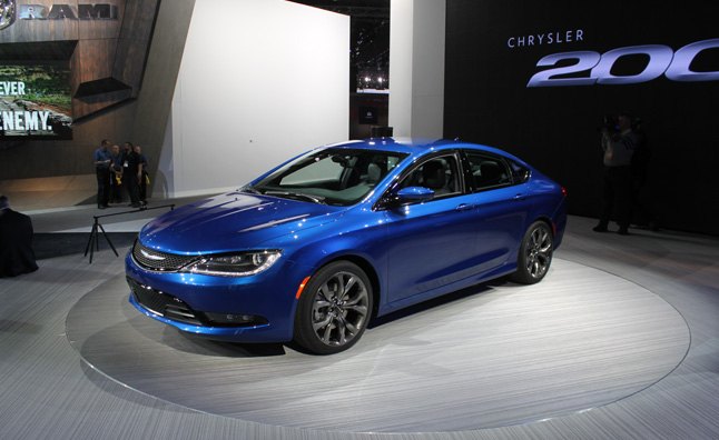2015 Chrysler 200 Video, First Look