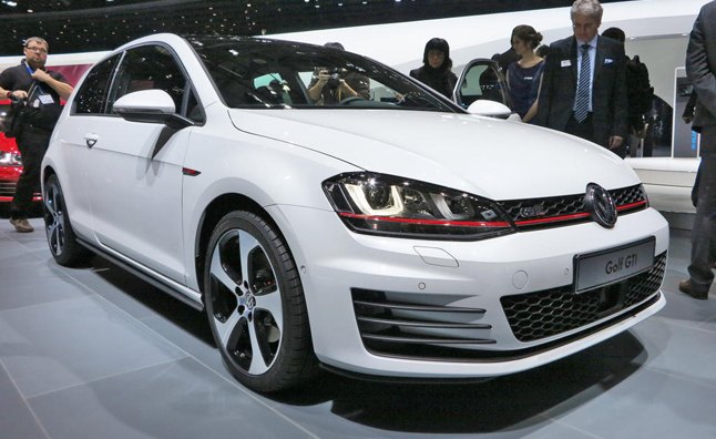 VW Golf Plug-in Hybrid Tipped to Be Named GTE
