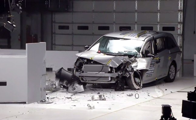 Honda, Toyota Minivans Score Five-Star Safety Ratings