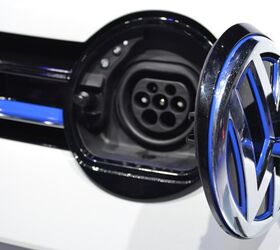 Volkswagen Passat Plug-In Hybrid Coming 'Soon'